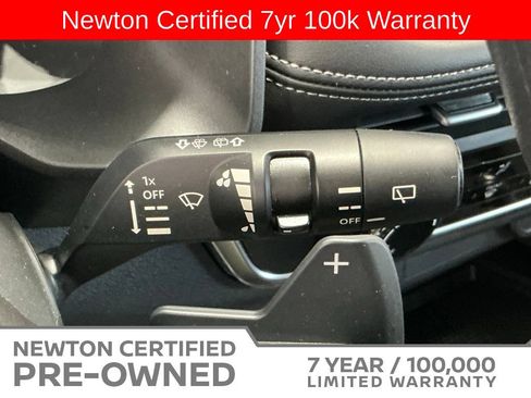 Used 2023 Nissan Rogue S FWD image 31