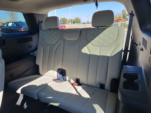 Used 2021 Hyundai Palisade Limited image 38