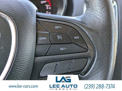 Used 2018 Dodge Durango SXT w/ Quick Order Package 2BB image 22