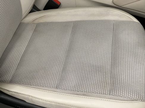 Used 2023 Buick Envision Preferred image 31