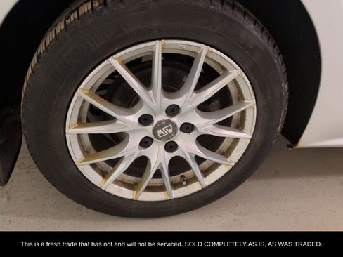 Used 2012 Volkswagen Jetta SE image 2