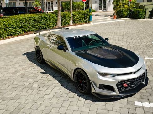 Used 2019 Chevrolet Camaro ZL1 image 39