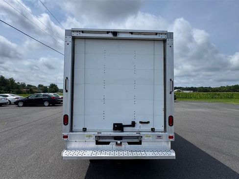 Used 2019 Ford Transit 350 138 RWD image 16