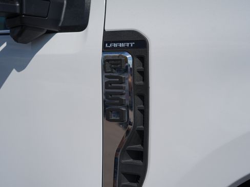 Used 2023 Ford F250 Lariat w/ Chrome Package AWD/4WD image 31