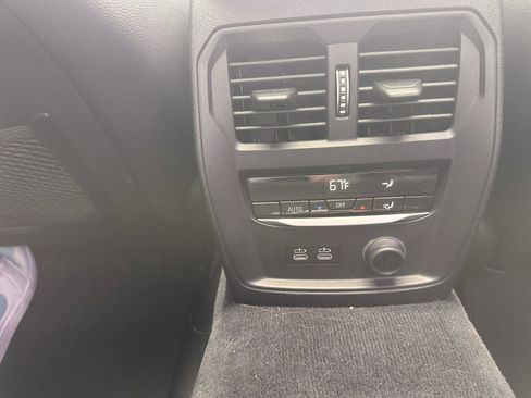 Used 2019 BMW 330i xDrive Sedan w/ Convenience Package AWD/4WD image 18