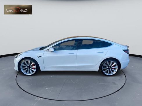 Used 2018 Tesla Model 3 Performance image 3