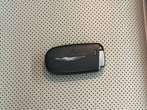 Used 2017 Chrysler 300 C w/ Safetytec Plus Group RWD image 43