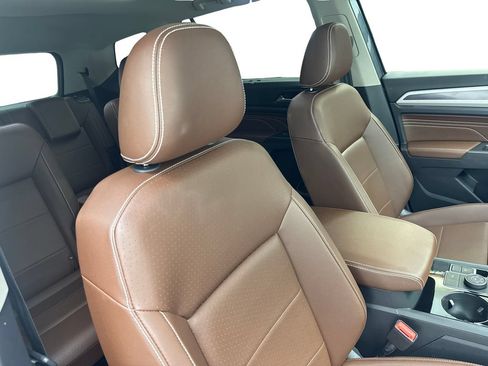 Used 2023 Volkswagen Atlas SEL R-Line AWD/4WD image 50