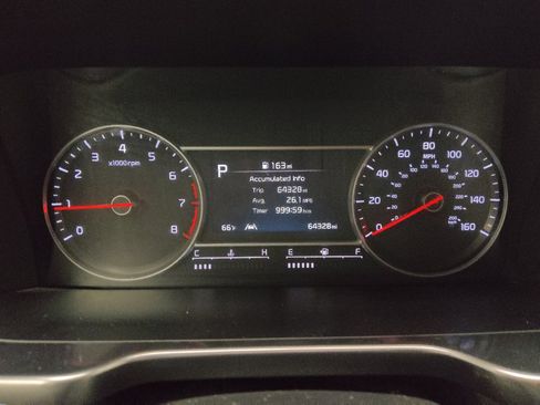 Used 2023 Kia Sorento S image 23