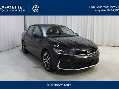 Used 2025 Volkswagen Jetta SE w/ Sunroof Package