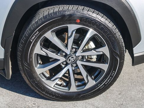Certified 2023 Toyota Corolla Cross XLE w/ Convenience Package AWD/4WD image 11