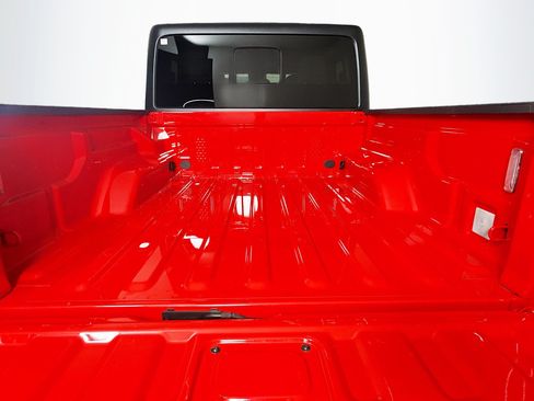 Used 2024 Jeep Gladiator Sport AWD/4WD image 35