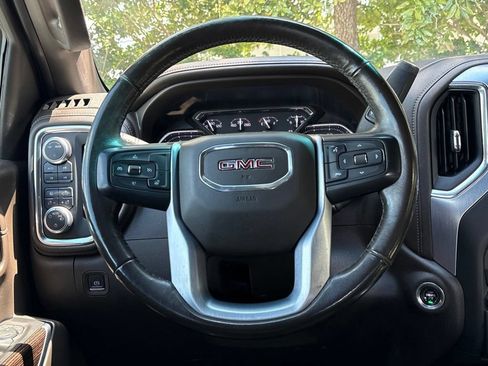 Used 2020 GMC Sierra 1500 Elevation w/ Elevation Value Package AWD/4WD image 12