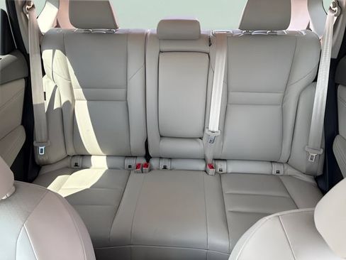 Used 2023 Nissan Rogue SV w/ SV Premium B Package FWD image 33