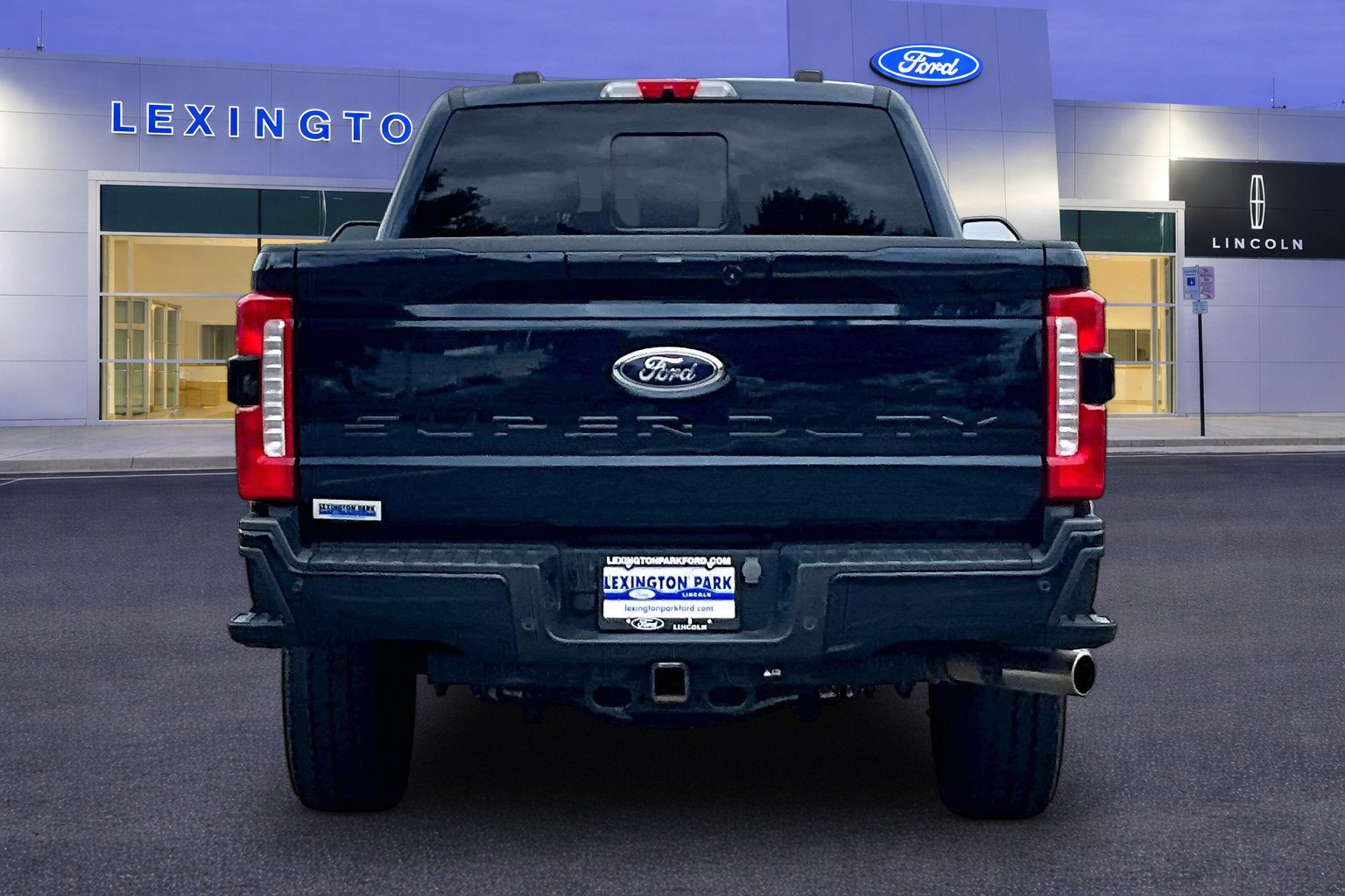 Used 2024 Ford F350 XLT w/ XLT Premium Package AWD/4WD image 6