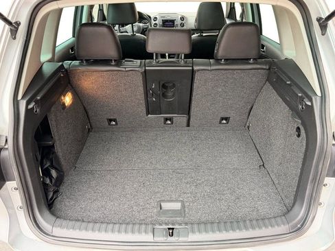 Used 2017 Volkswagen Tiguan Sport image 11