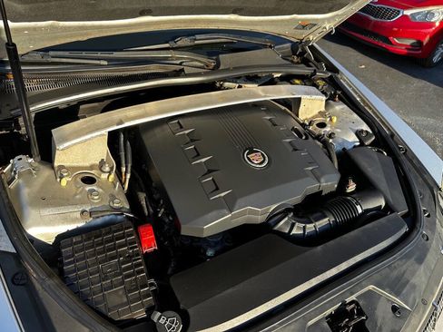 Used 2010 Cadillac CTS Sedan image 21
