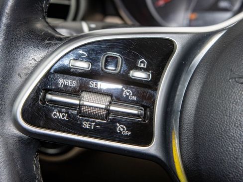 Used 2021 Mercedes-Benz GLC 300 w/ Premium Package image 29