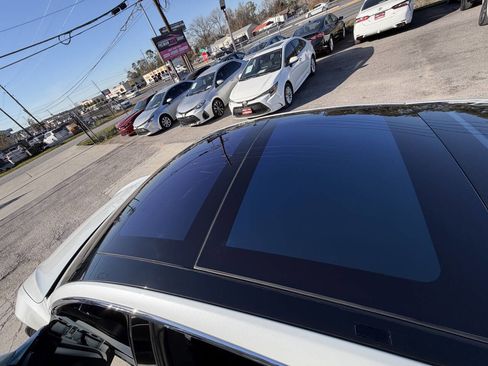 Used 2015 Tesla Model S 85D image 26