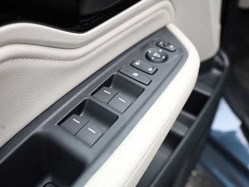 New 2026 Honda Odyssey Touring image 15
