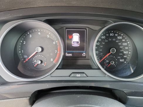 Used 2019 Volkswagen Tiguan S w/ Driver Assistance Package FWD image 31