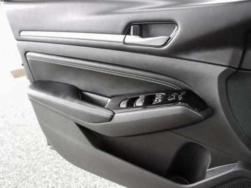 Used 2023 Nissan Altima 2.5 SL image 22