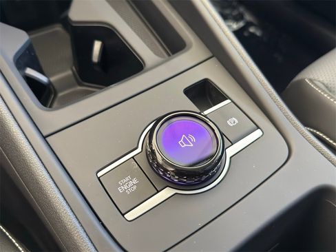 New 2026 Volkswagen Tiguan SE image 19