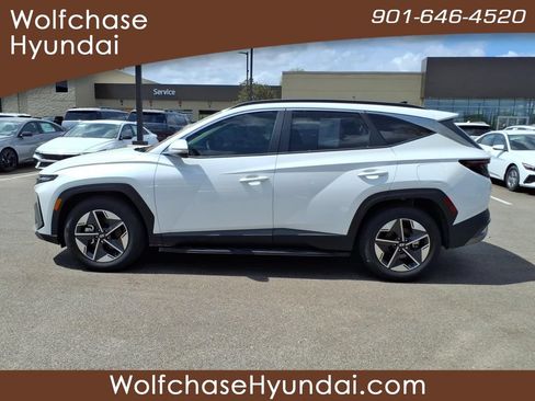 Used 2025 Hyundai Tucson SEL FWD image 2