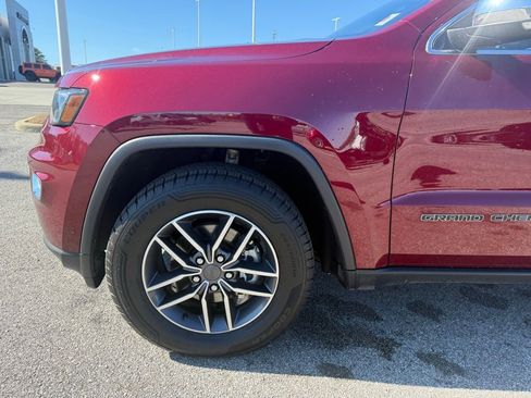 Used 2019 Jeep Grand Cherokee Limited w/ Luxury Group II image 24