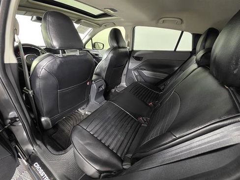 Used 2024 Subaru Crosstrek 2.0i Premium AWD/4WD image 24