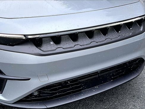 Used 2025 Jeep Wagoneer S Limited image 28