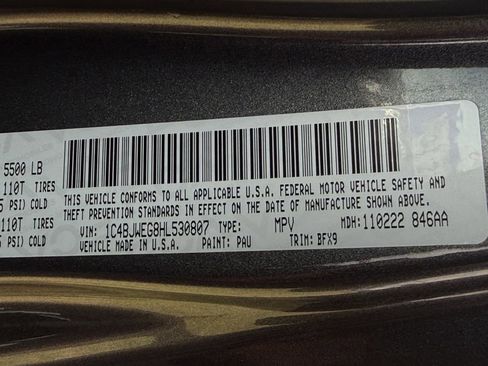 Used 2017 Jeep Wrangler Unlimited Sahara image 10