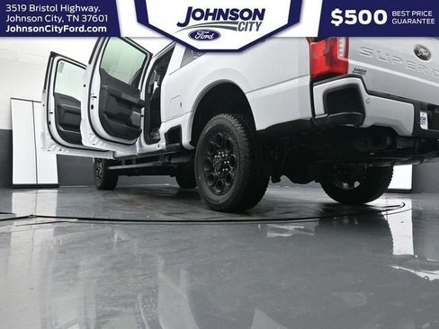 New 2026 Ford F250 Lariat w/ Black Appearance Package AWD/4WD image 38