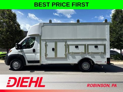 New 2025 RAM ProMaster 3500 w/ Convenience Group FWD image 4