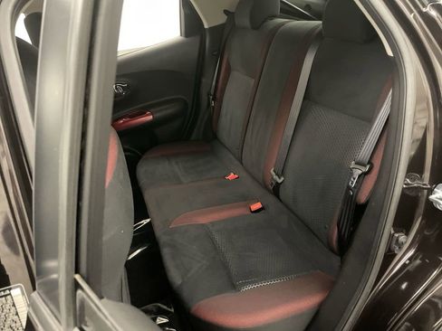 Used 2015 Nissan Juke SV w/ Technology Package image 20