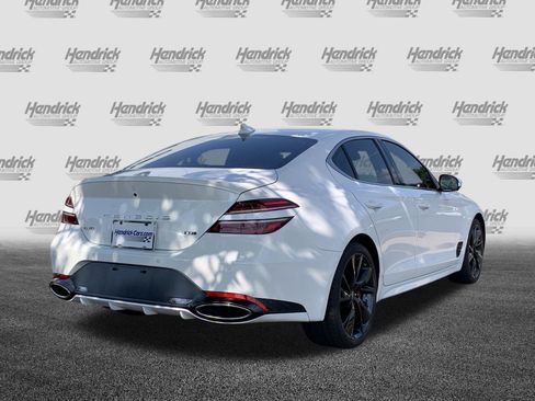 Used 2022 Genesis G70 3.3T RWD image 10