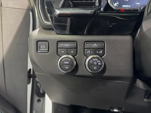 Used 2023 GMC Sierra 1500 Elevation AWD/4WD image 26