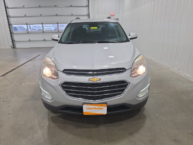 Used 2017 Chevrolet Equinox LT w/ Convenience Package AWD/4WD image 3