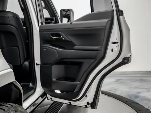 Used 2025 Lexus GX 550 image 91