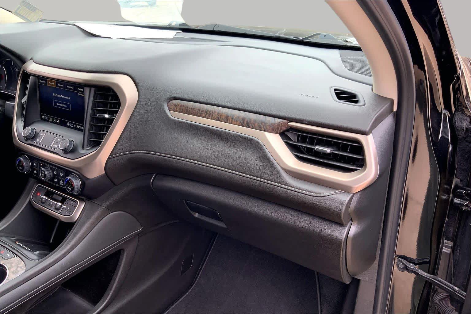 Used 2023 GMC Acadia Denali w/ Black Diamond Edition AWD/4WD image 17