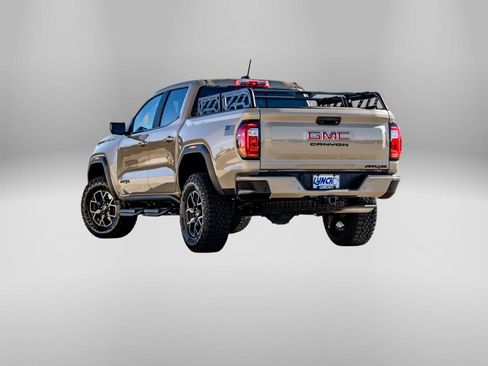 Used 2024 GMC Canyon AT4X image 8