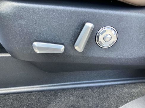 New 2025 Lincoln Navigator L Black Label image 23