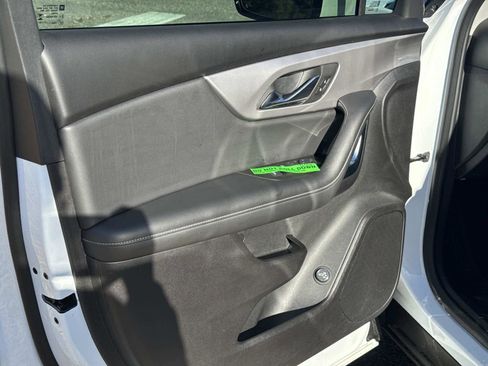 Used 2024 Chevrolet Blazer LT w/ Convenience Package image 17