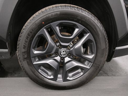 Used 2024 Toyota RAV4 Adventure AWD/4WD image 29