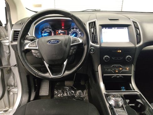 Used 2019 Ford Edge SEL image 22