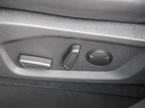 Used 2024 Ford Edge SEL image 20