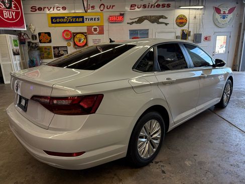 Used 2019 Volkswagen Jetta S image 5
