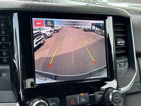 New 2026 RAM 1500 4x4 Crew Cab image 17