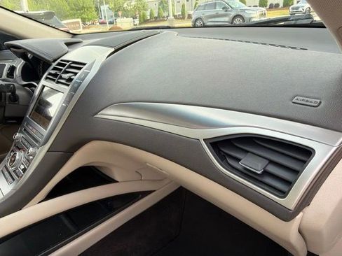 Used 2018 Lincoln MKZ Premiere FWD image 22