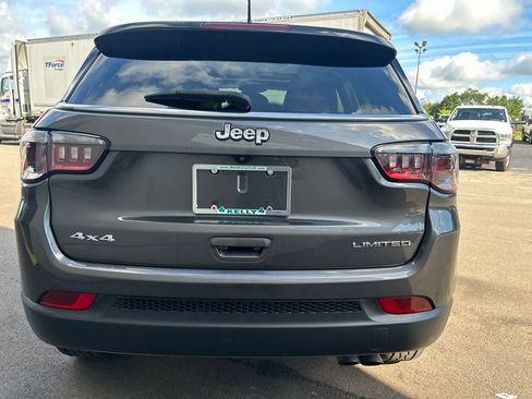 Used 2022 Jeep Compass Limited w/ Sun and Sound Group AWD/4WD image 5